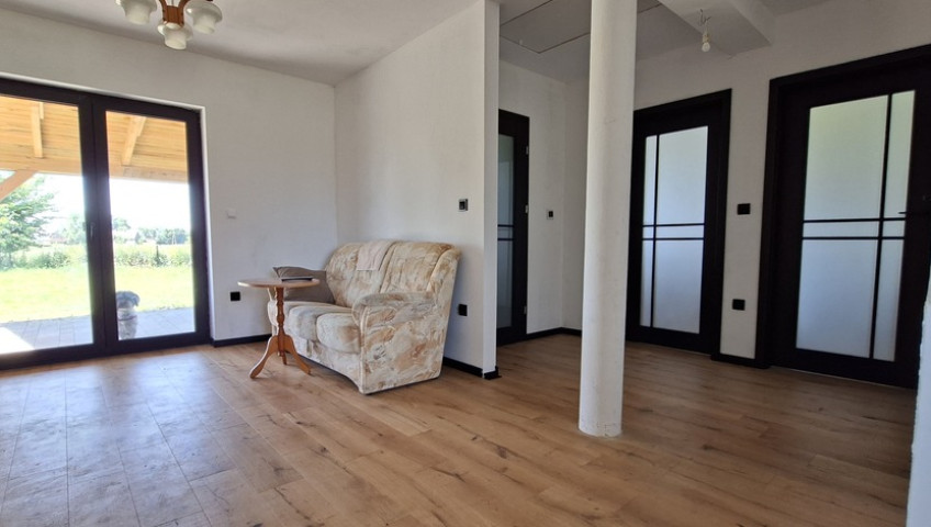 Dom Sprzedaż Zaszczytowo