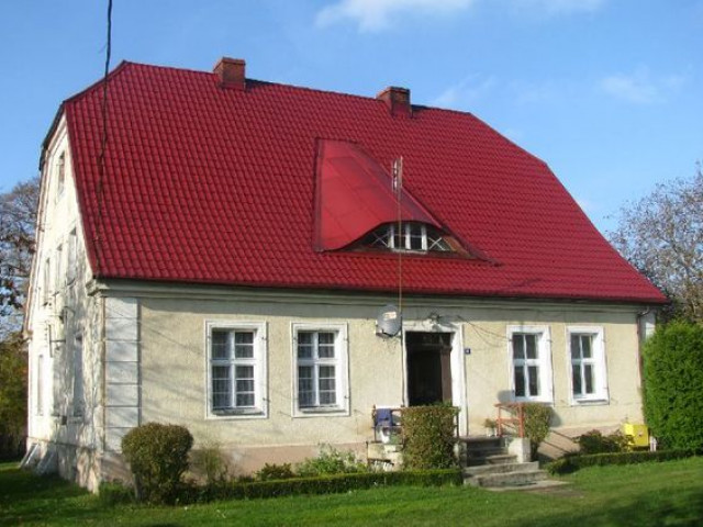ŁOBEZ okolica połowa domu z działką